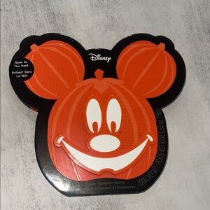 Disney Mickey Mouse Glow Eyeshadow Palette